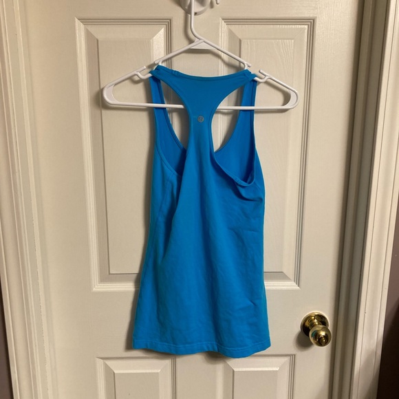 Lululemon | Racerback Blue Tank. Size 4. Defect - Picture 2 of 4